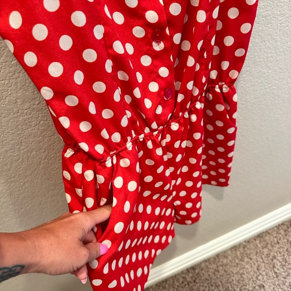 Red polkadot romper small - Picture 5 of 5